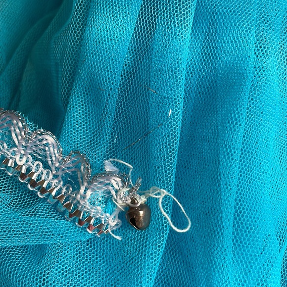 Gorgeous Indian/Iranian turquoise embellished scarf/wrap - Picture 9 of 9